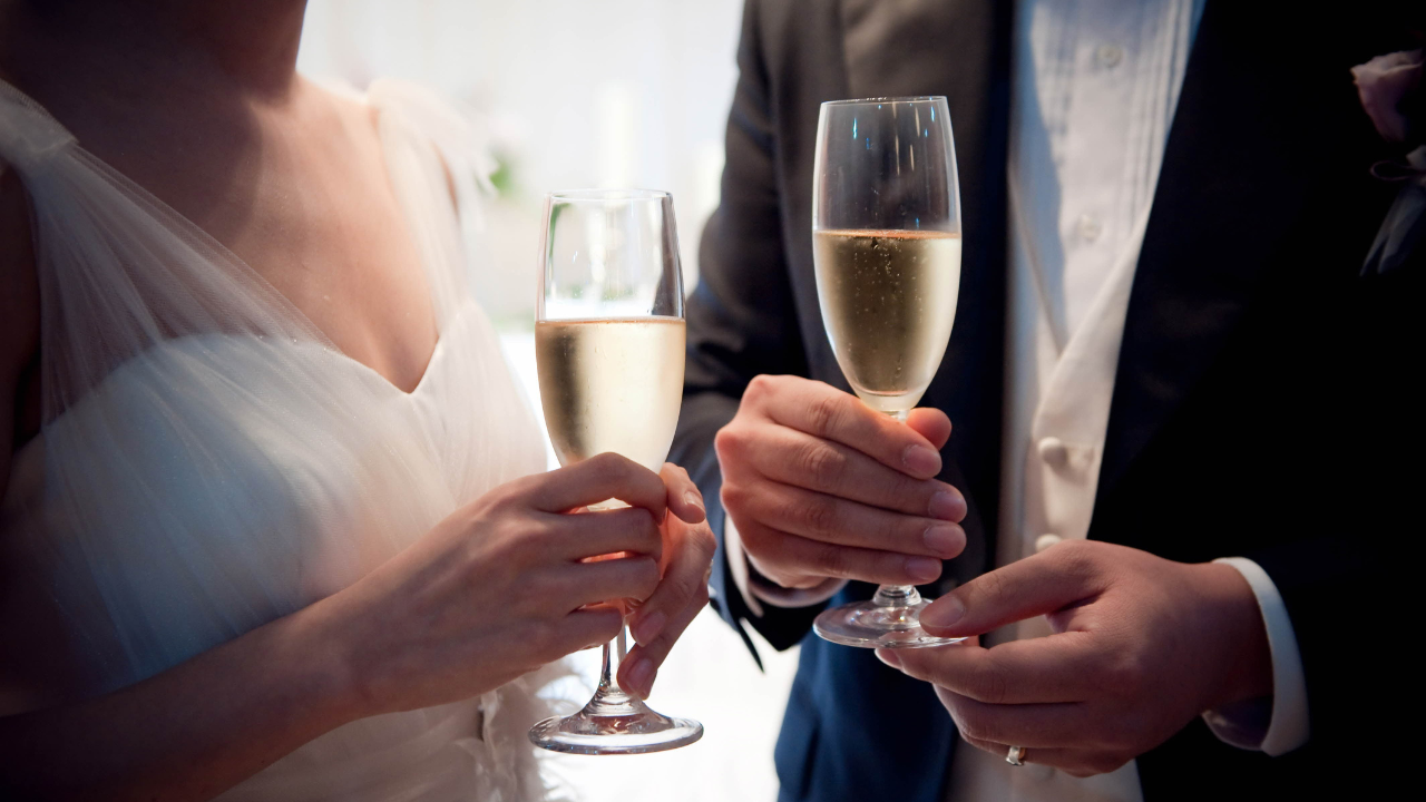 What is the best time to toast during a meal?