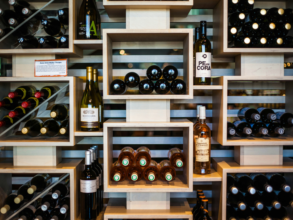 Quali sono le informazioni più ricercate dai consumatori prima di acquistare vino?